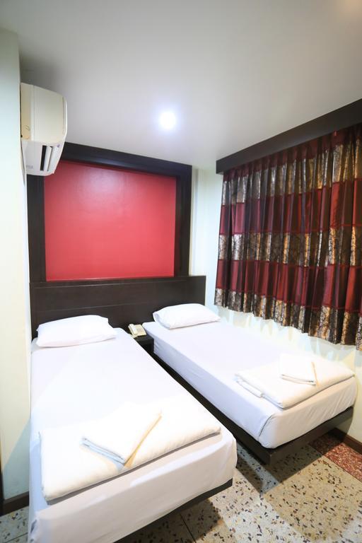 Thara House Hotel Bangkok Phòng bức ảnh