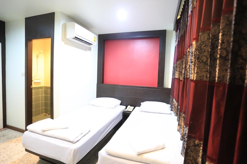 Thara House Hotel Bangkok Phòng bức ảnh