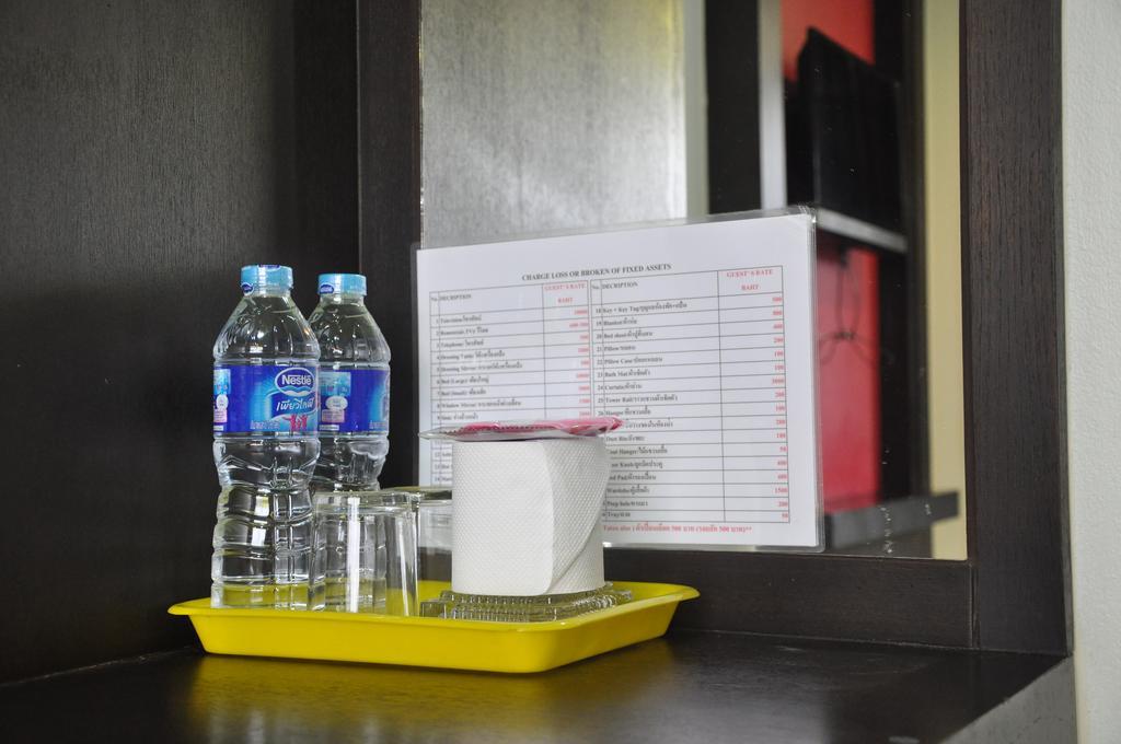 Thara House Hotel Bangkok Phòng bức ảnh