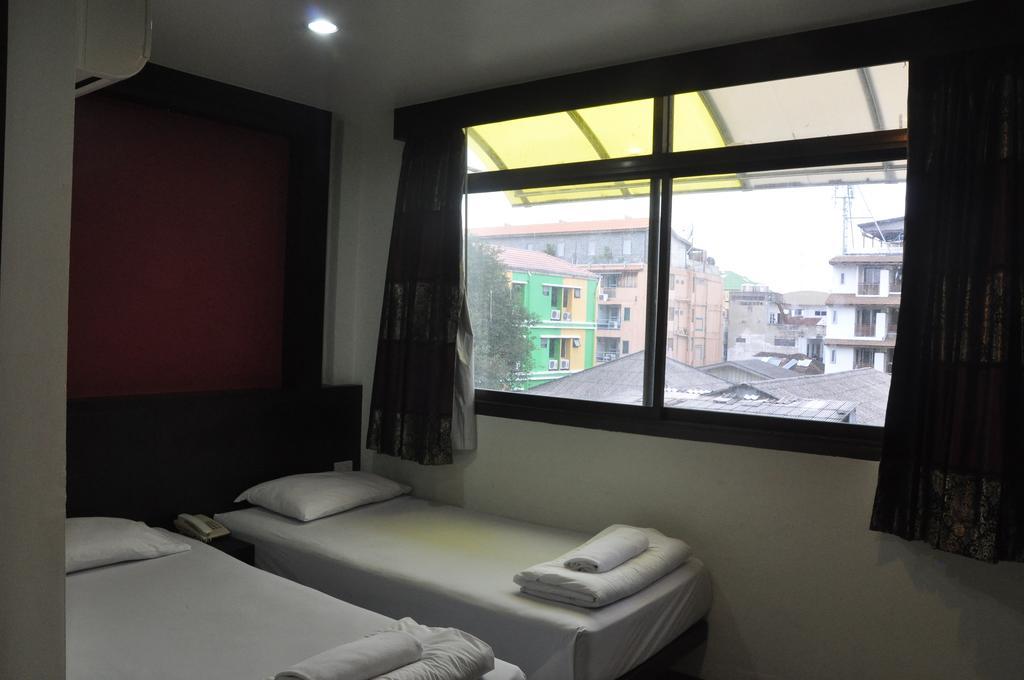 Thara House Hotel Bangkok Phòng bức ảnh